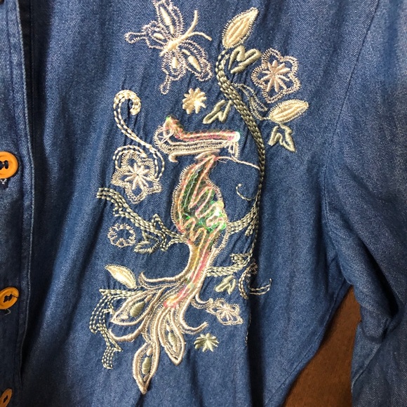 Vintage 1X Country Concepts Country Button Down Light Denim Shirt. - Picture 3 of 6